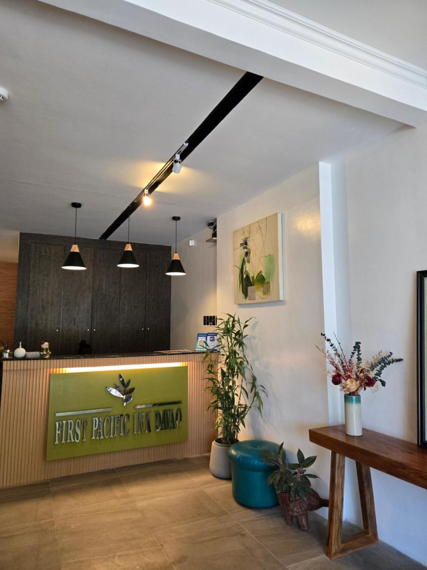 First Pacific Inn Davao City Eksteriør bilde