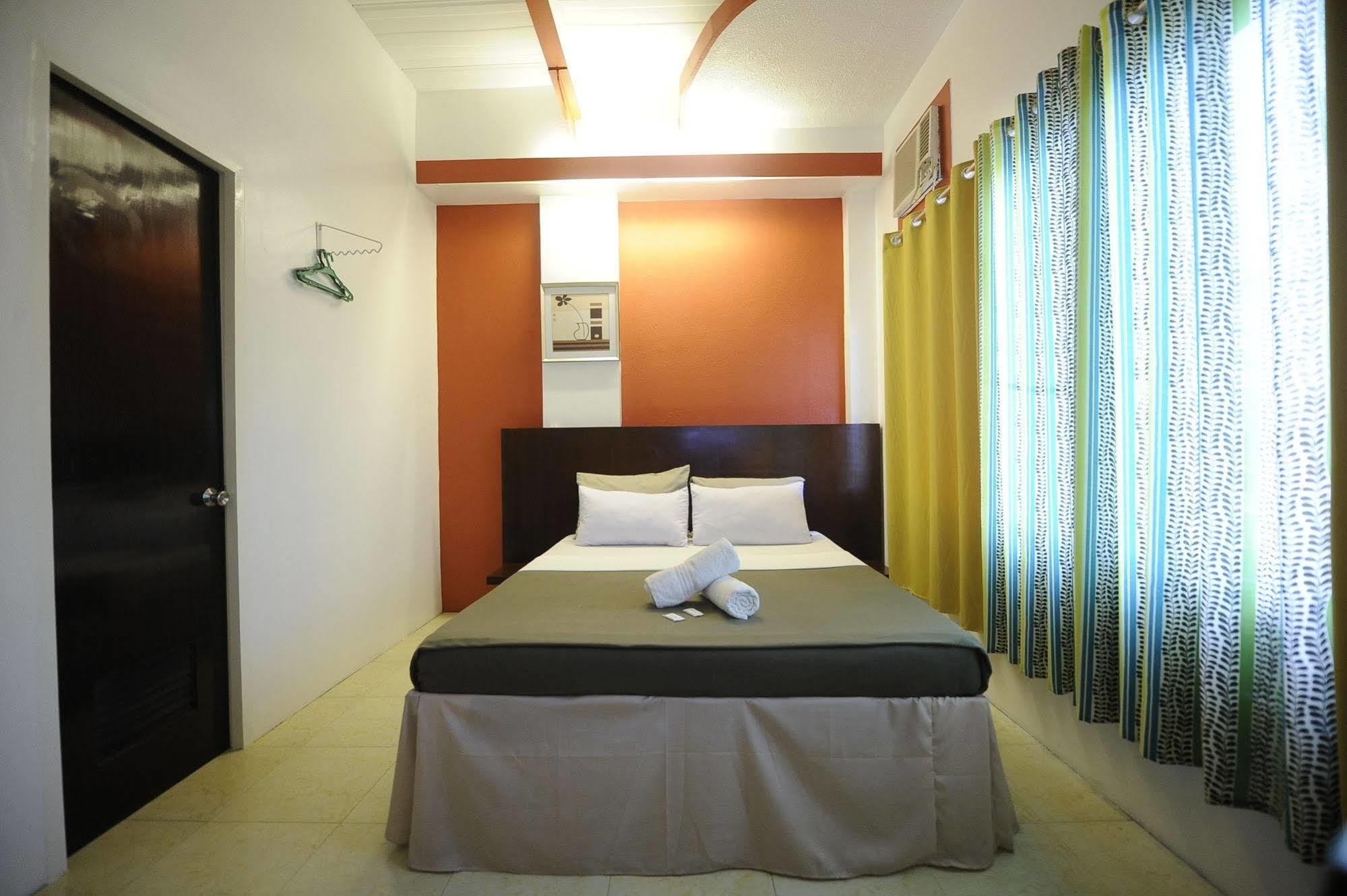 First Pacific Inn Davao City Eksteriør bilde
